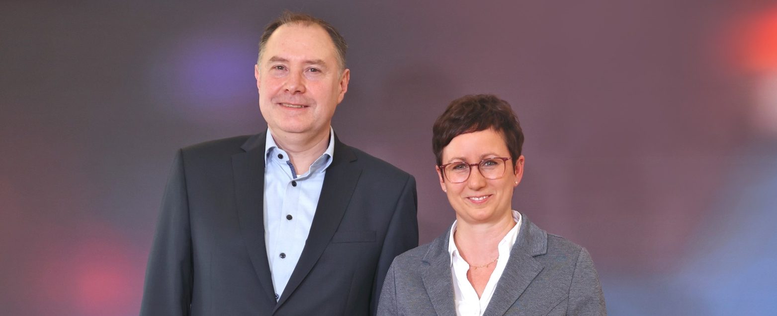 Marcel Schneider und Sabrina Seitter, Hauptgeschäftsführung der Björn Steiger Stiftung