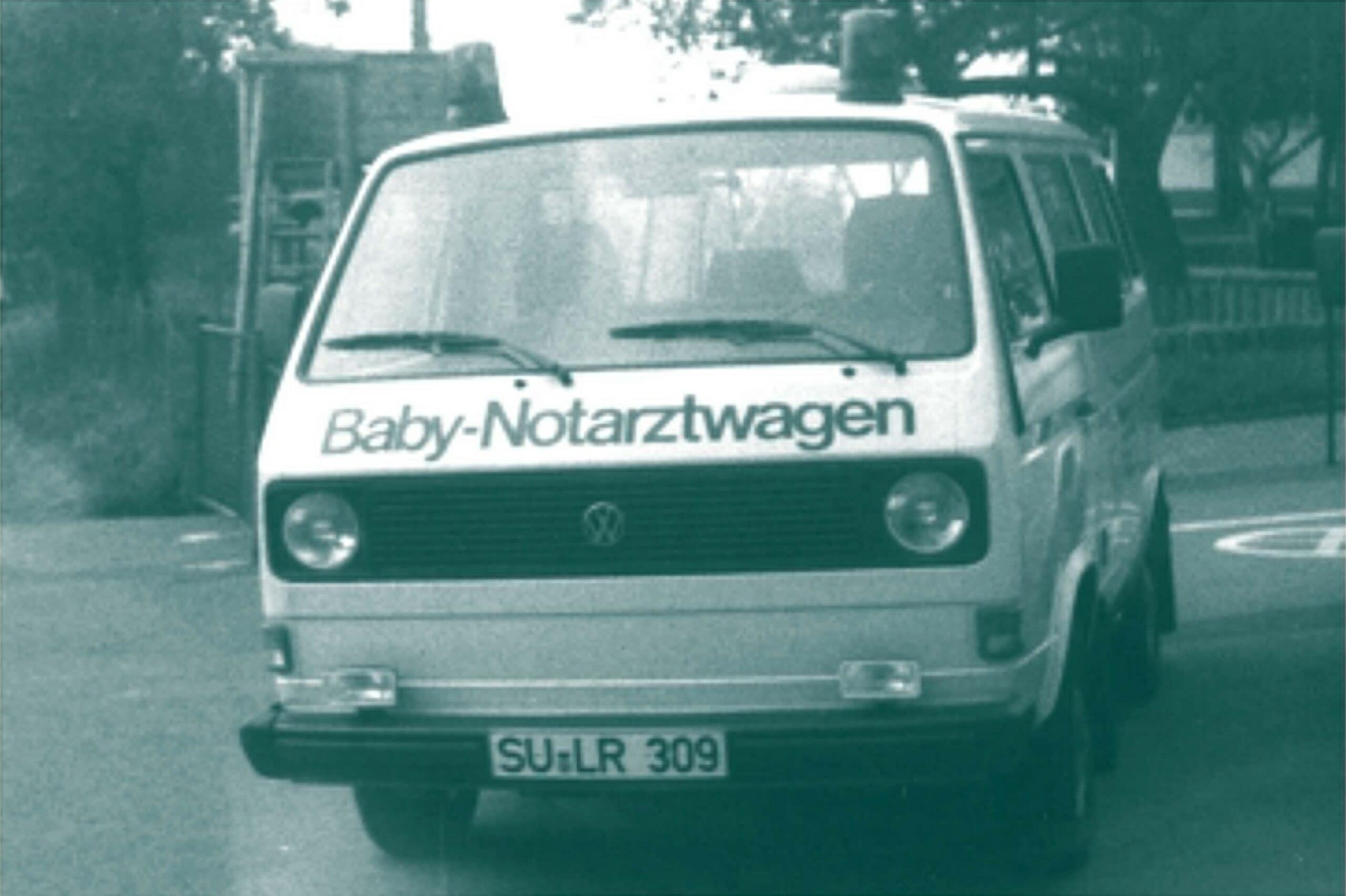 Baby-Notarztwagen 1984: VW T3 Kombi "Baby-Notarztwagen St. Augustin"